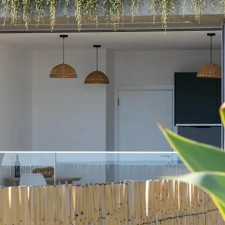 Lowtide 0 Modern 1-bedroom With Sea View