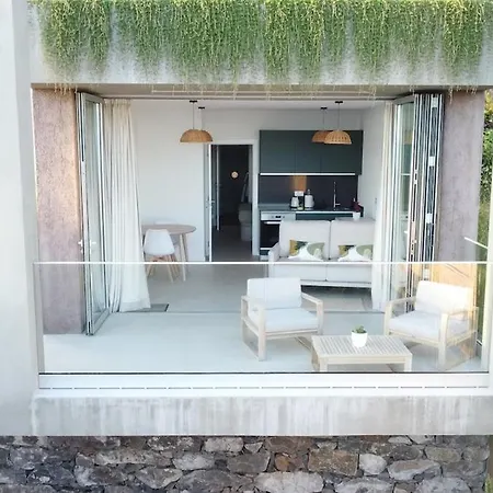 Lowtide 0 Modern 1-bedroom With Sea View Apartment